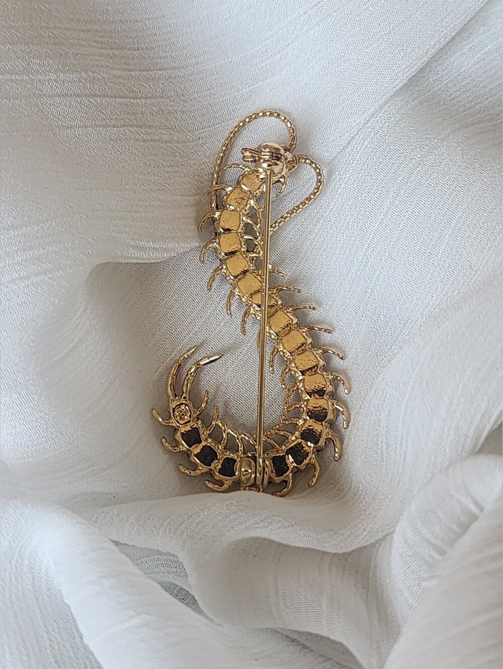 ✨️❣️ Red Centipede Brooch Pin - Picture 6 of 6